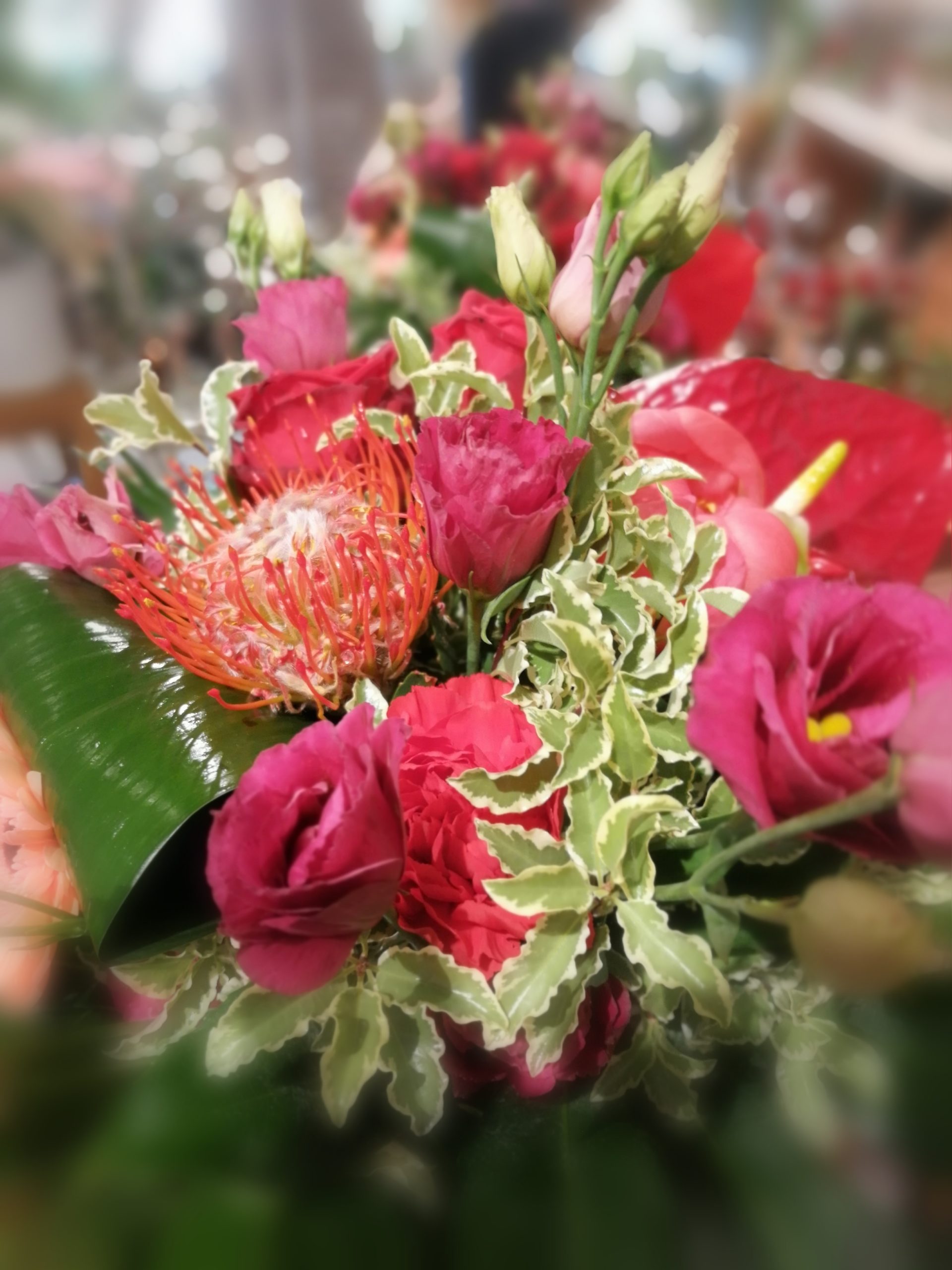 Bouquet rond rouge – De Lys en Délices